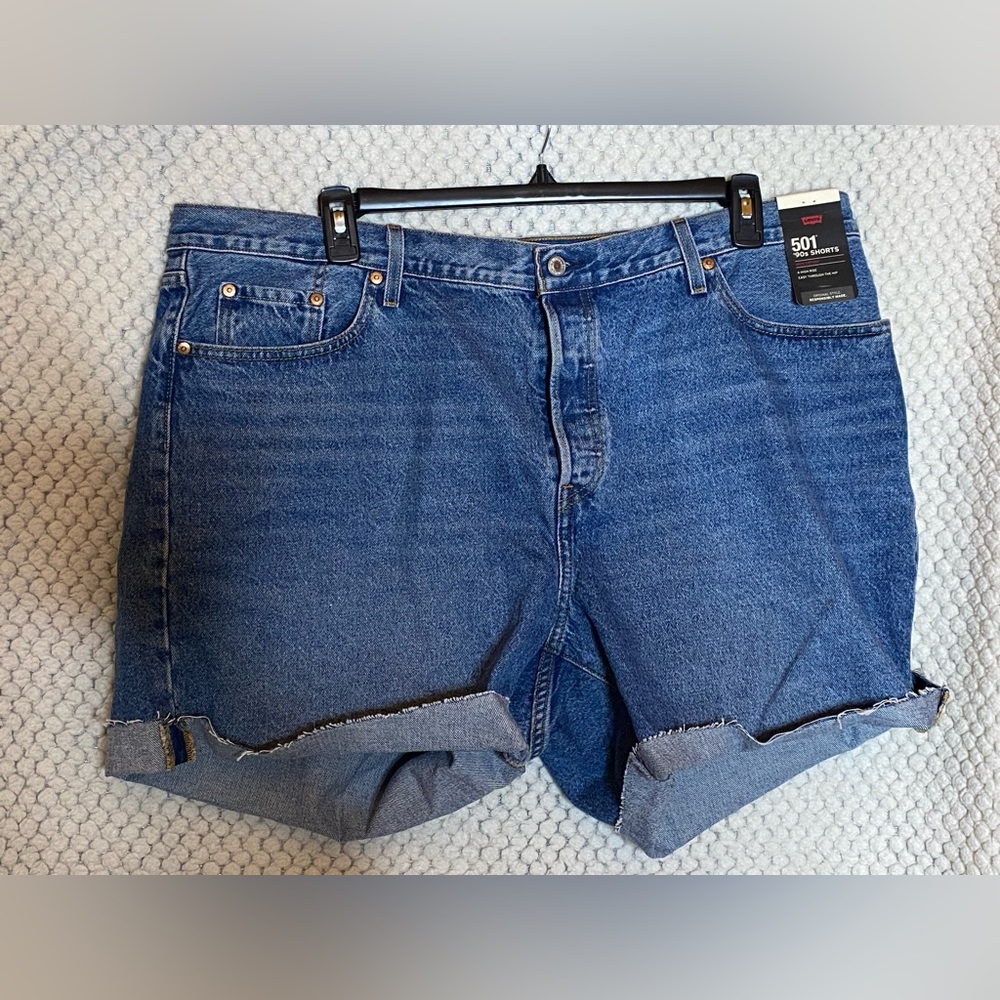 501 90s women’s shorts LEVI’S plus size sz20